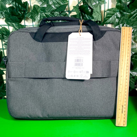 NWT Targus EcoSmart 13-14” Cypress Collection Laptop Case (Fits 14” MacBook Pro) - Picture 3 of 13